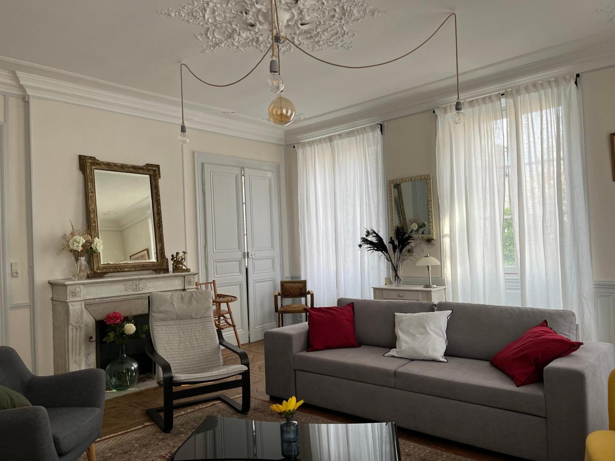 La Villa Louana 1 Appartement 160M2 Sobriete,Elegance En Coeur De Ville Обюсон Екстериор снимка